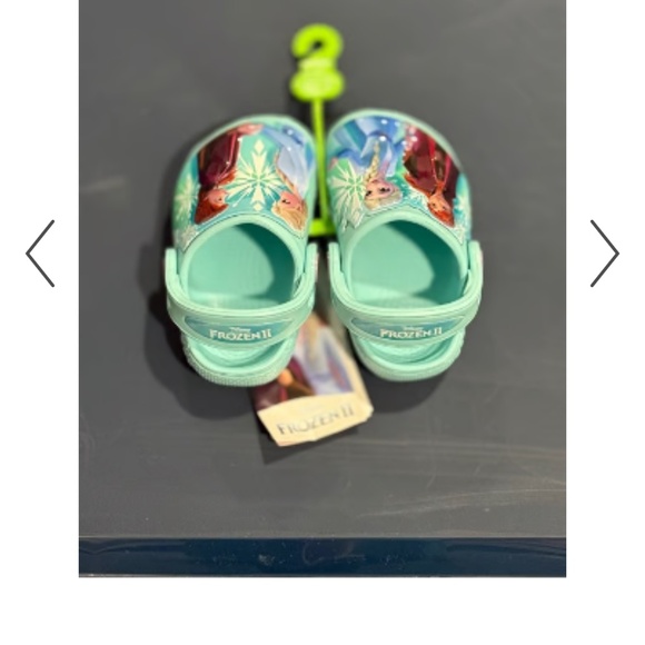 Frozen baby crocs - Picture 1 of 2